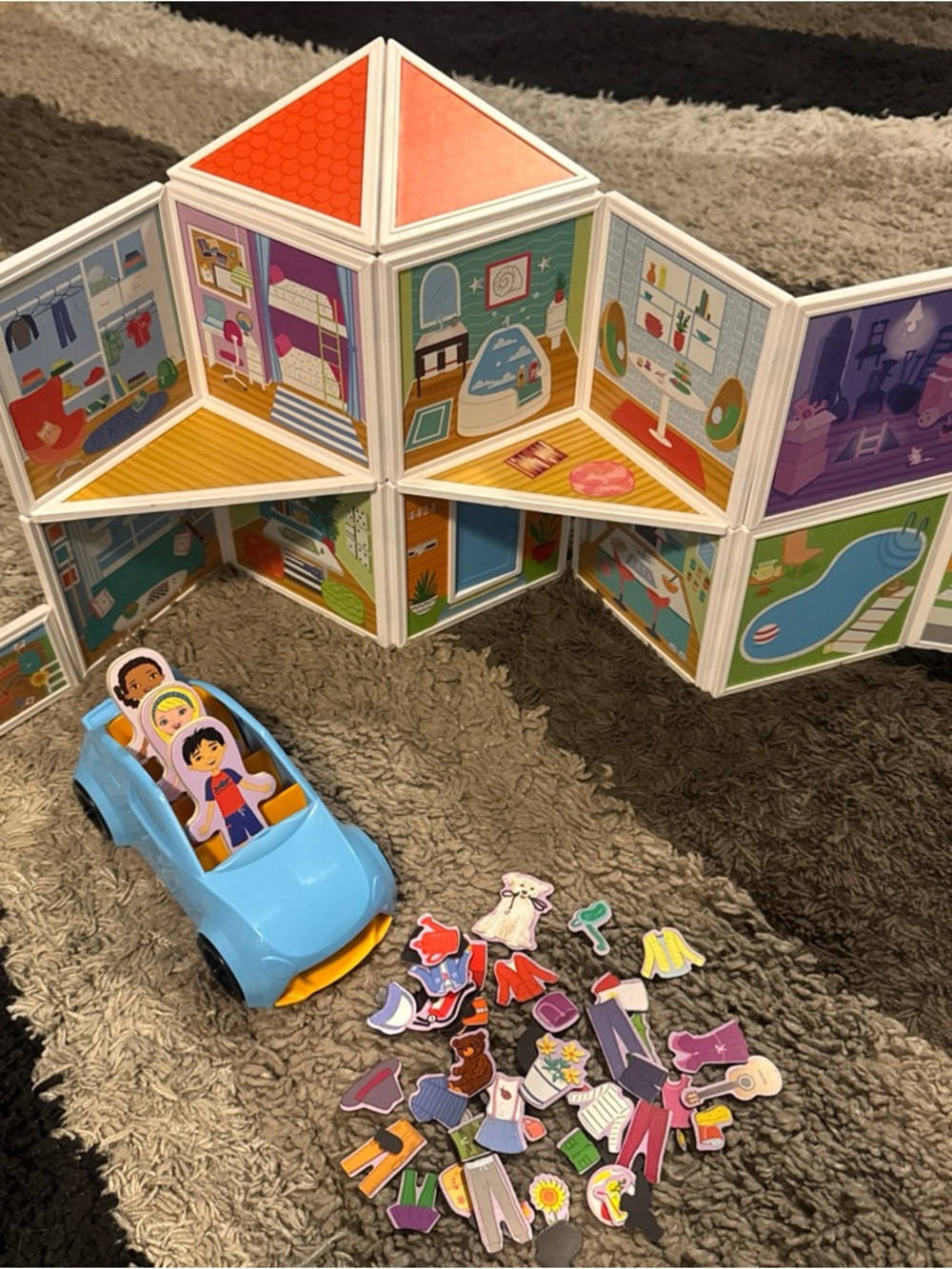 Melissa and Doug Our House Magnetivity Play set